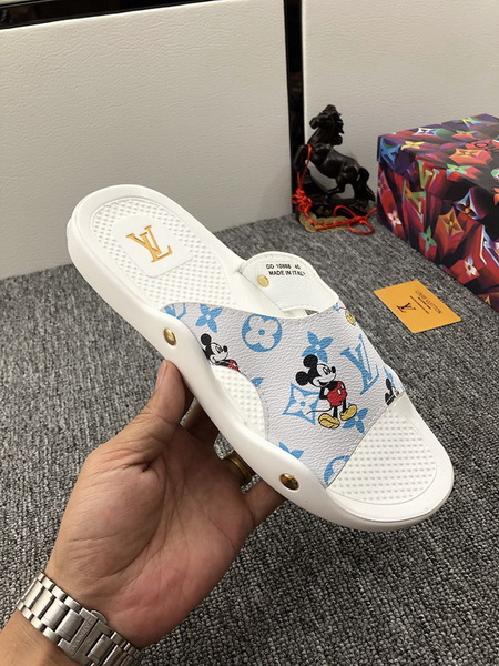 LV women Sandals 1：1 Quality-195