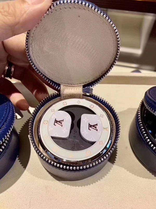 LV Horizon Earphones