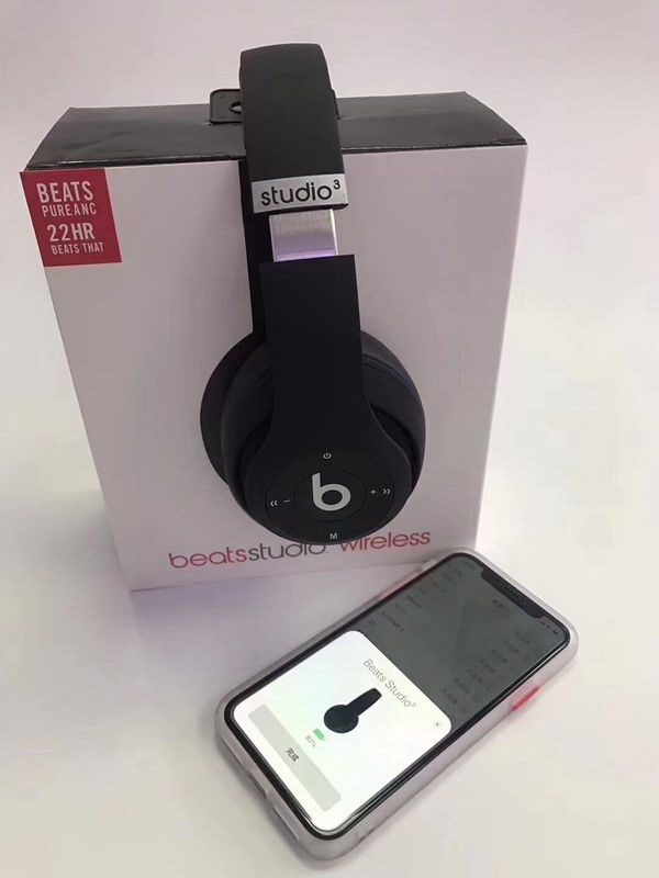 Monster Beats  studio wireless 3-022