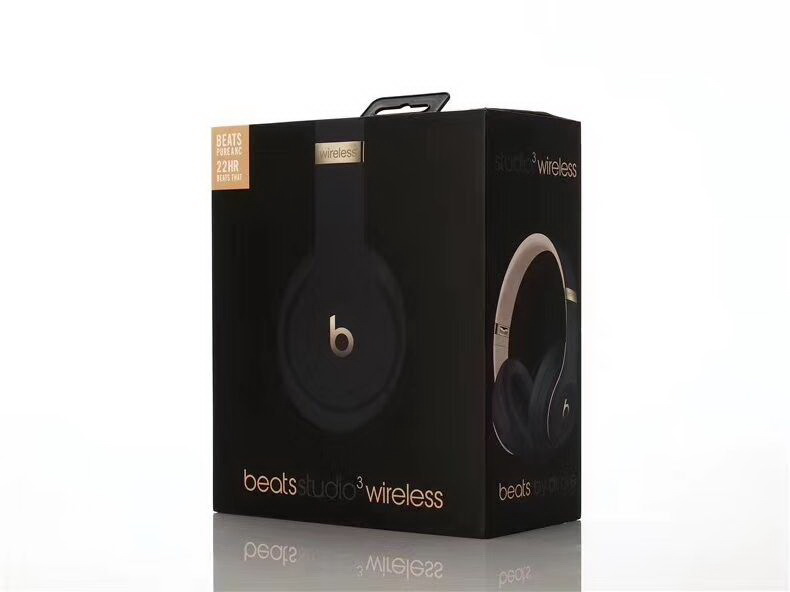 Monster Beats  studio wireless 3-022