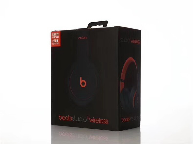 Monster Beats  studio wireless 3-022