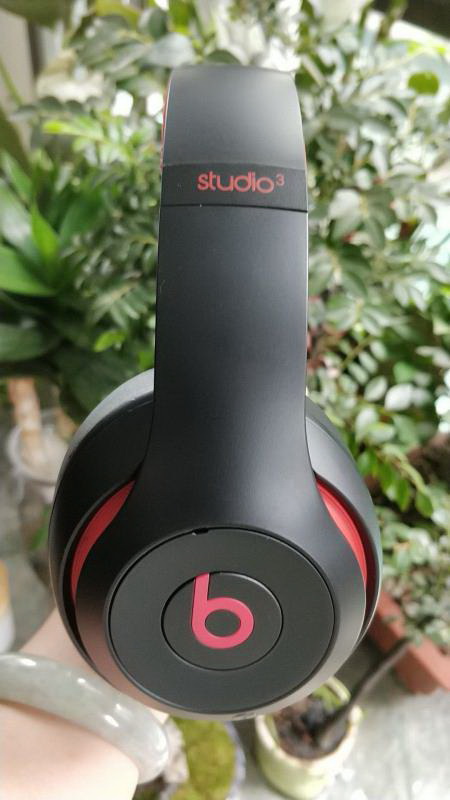 Monster Beats  studio wireless 3-023