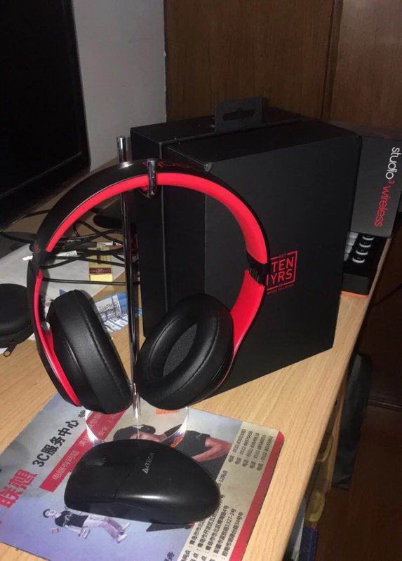 Monster Beats  studio wireless 3-023