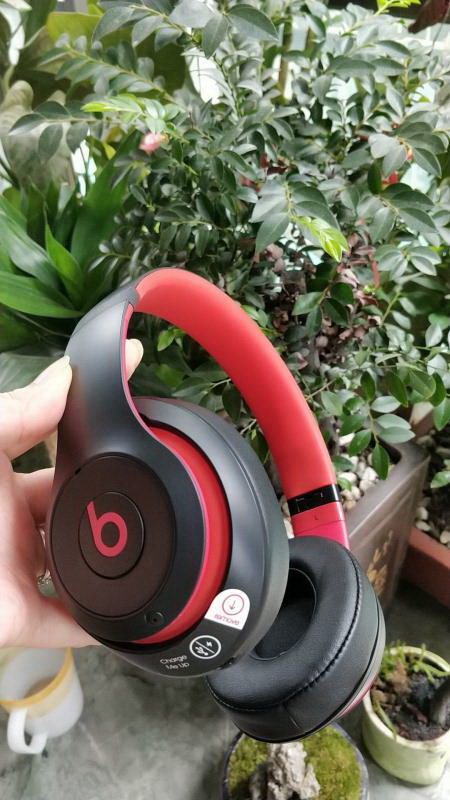 Monster Beats  studio wireless 3-023