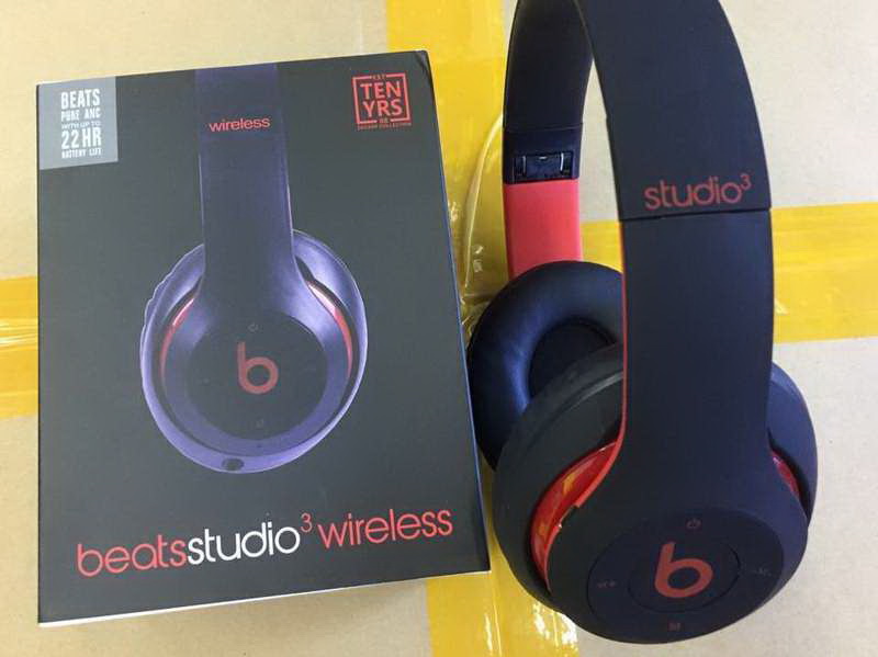 Monster Beats  studio wireless 3-024