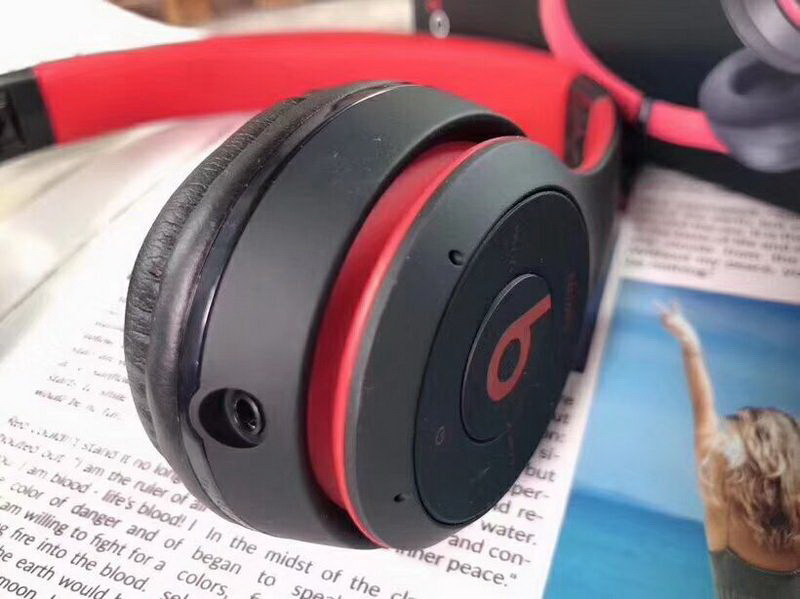 Monster Beats SOLO 3 wireless-014