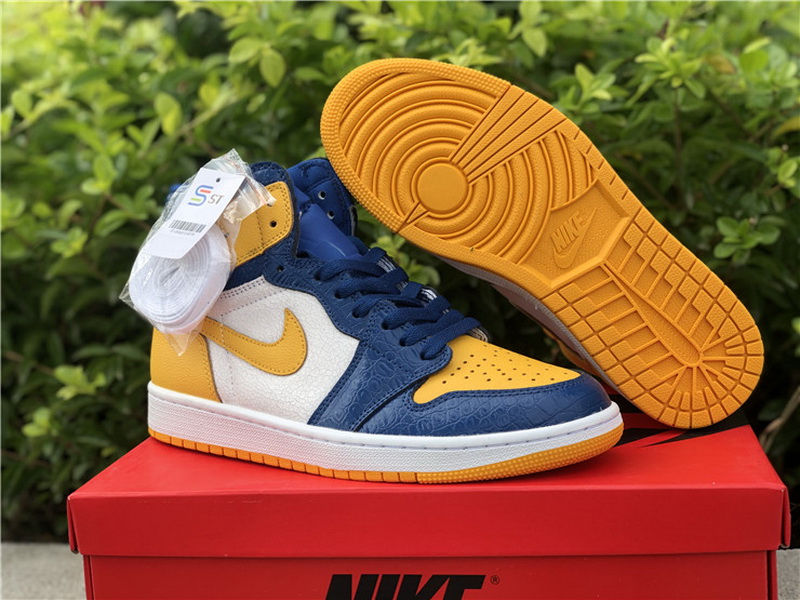 Authentic Air Jordan 1 “Michigan” PE