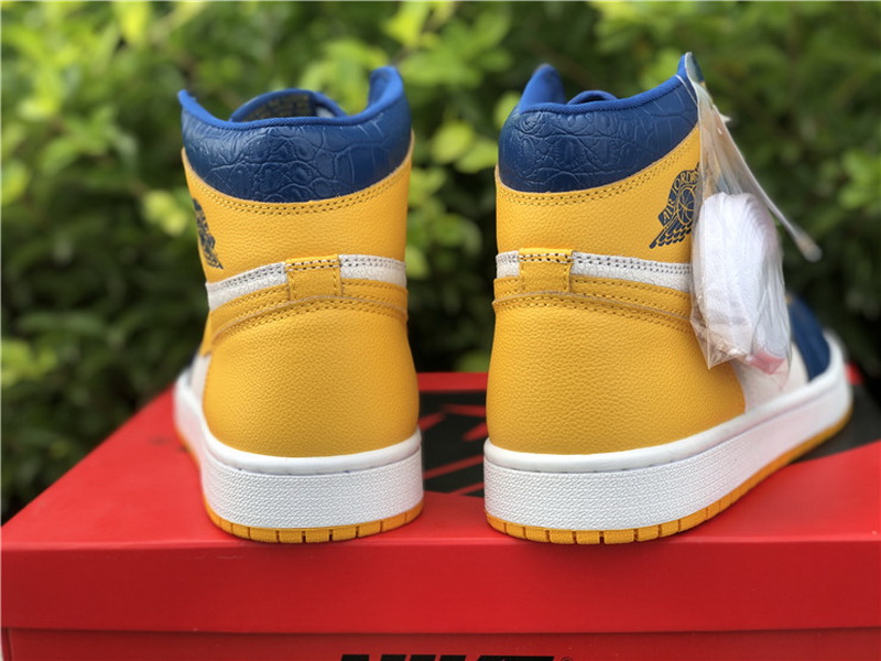 Authentic Air Jordan 1 “Michigan” PE