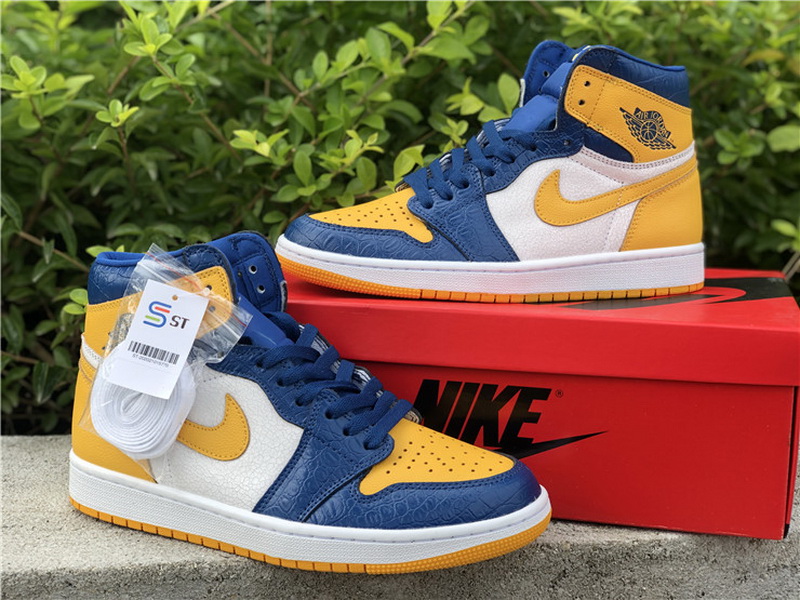 Authentic Air Jordan 1 “Michigan” PE