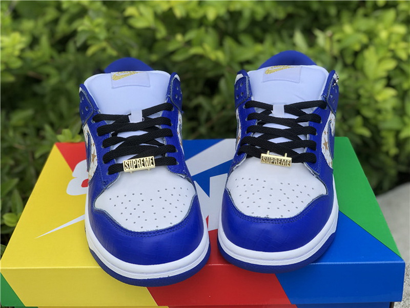 Authentic Supreme x Nike SB Dunk Blue White