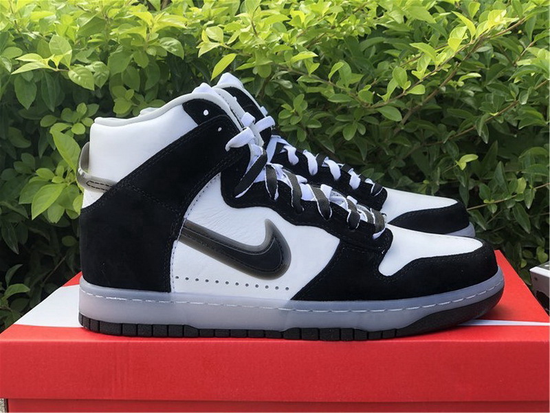 Authentic Slam Jam x Nike Dunk High Black