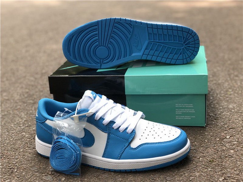 Authentic Nike Dunk SB Unc