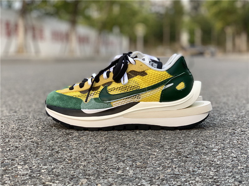 Authentic sacai x Nike Vaporwaffle Tour Yellow