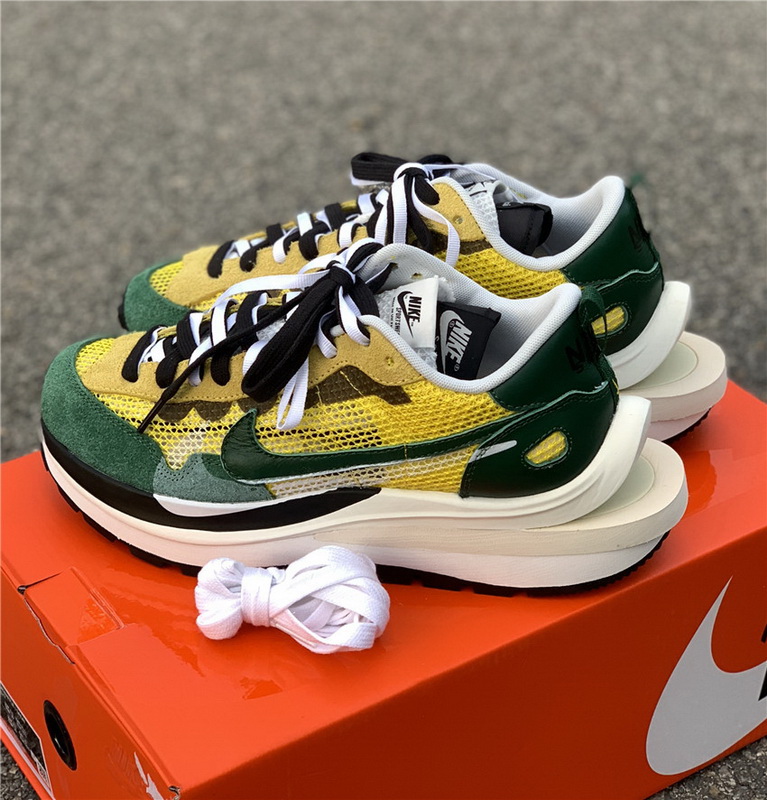 Authentic sacai x Nike Vaporwaffle Tour Yellow