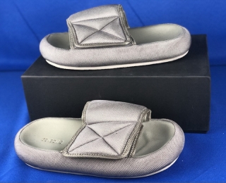 Yeezy Season 6 Slide-001