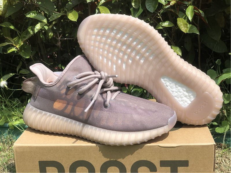 Authentic Yeezy Boost 350 V2“Mono Mist”