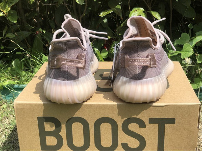 Authentic Yeezy Boost 350 V2“Mono Mist”