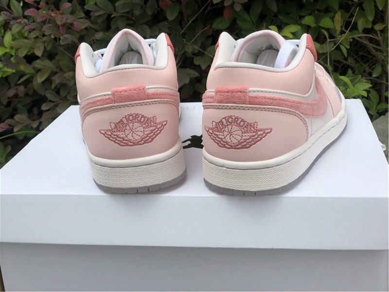 Authentic Air Jordan 1 Low SE Pink