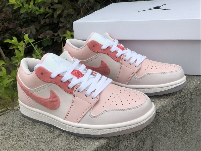 Authentic Air Jordan 1 Low SE Pink