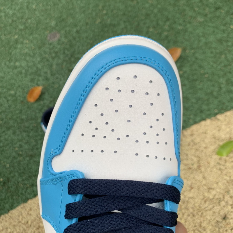 Authentic Air Jordan 1 Low“ UNC”