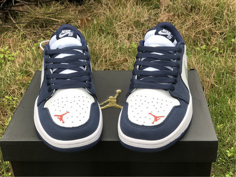 Authentic Air Jordan 1 Low SB Midnight Navy