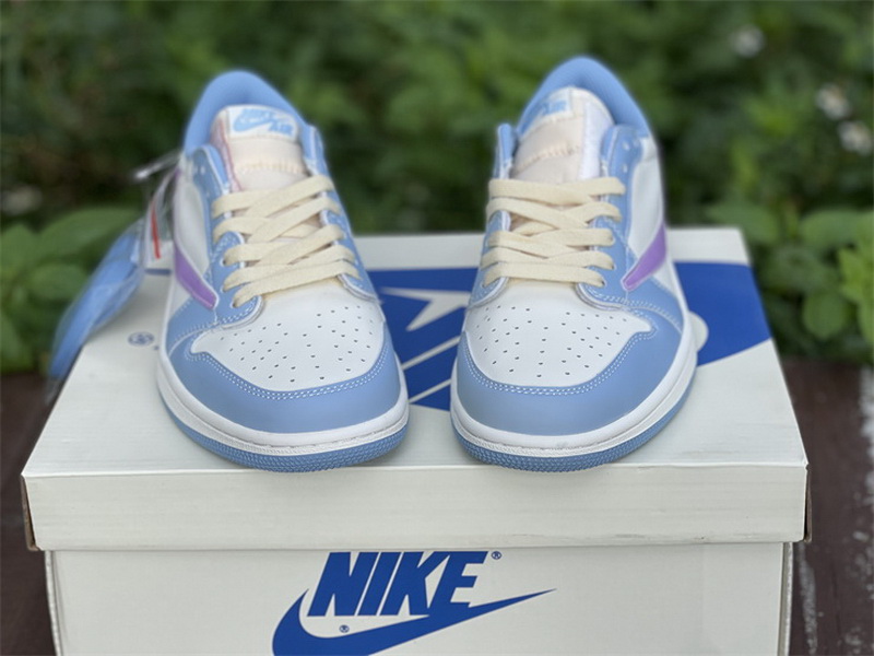 Authentic Travis Scott x Air Jordan 1 Low white discoloration