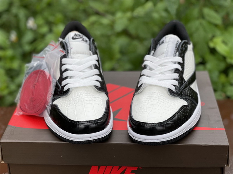  Authentic Travis Scott x Air Jordan 1 Low Black White