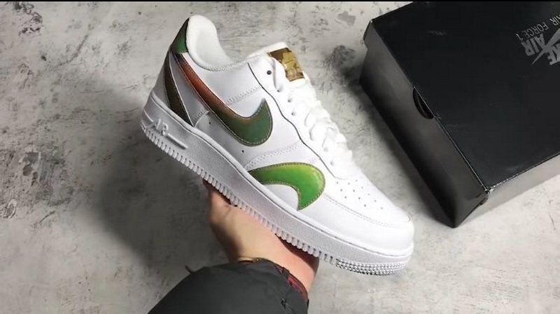 Authentic Nike Air Force 1'07 LV8