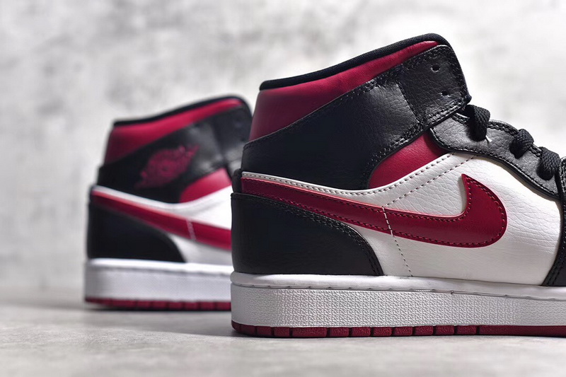 Authentic Air Jordan 1 Mid “Bred Toe”