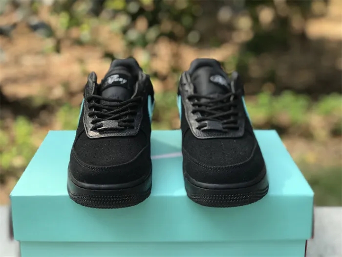 TIFFANY CO. x NIKE AIR FORCE 1 LOW High End Quality