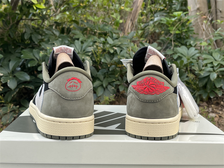 Authentic Travis Scott x Air Jordan 1 Low OG