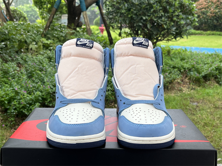 Authentic Air Jordan 1 High OG“First in Flight”