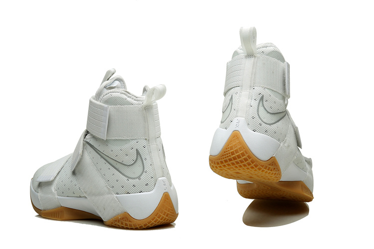 LeBron James 10 High-001