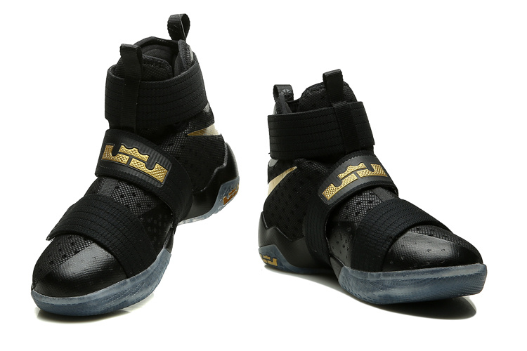 LeBron James 10 High-004