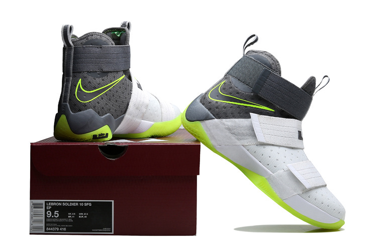 LeBron James 10 High-010