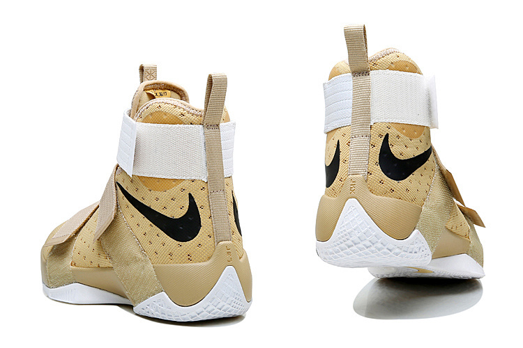 LeBron James 10 High-022