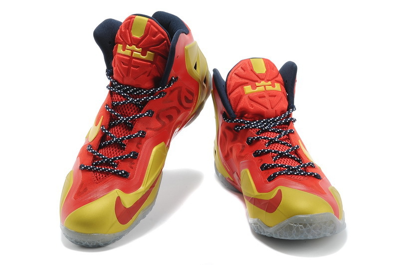 LeBron James 11-025