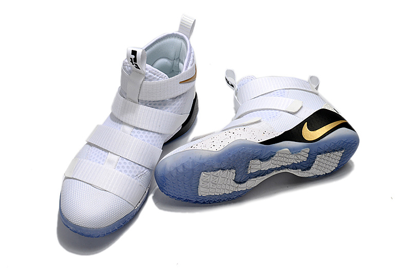 LeBron James Soldier 11-002