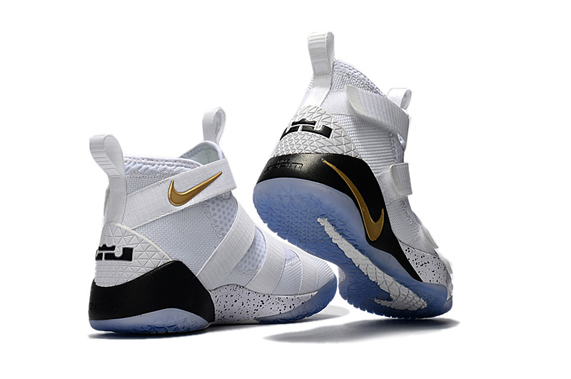 LeBron James Soldier 11-002