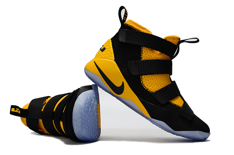 LeBron James Soldier 11-007