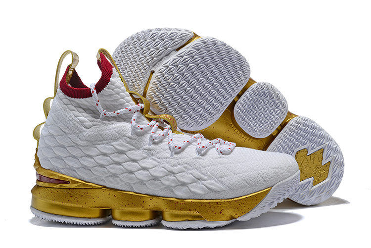 LeBron James 15-011