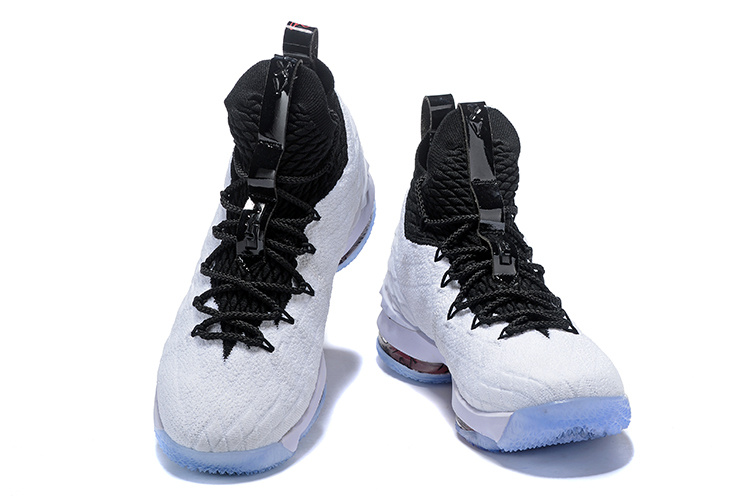 LeBron James 15-015