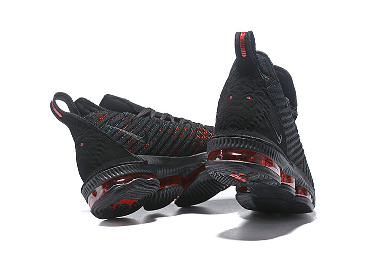 LeBron James 16 GS-002