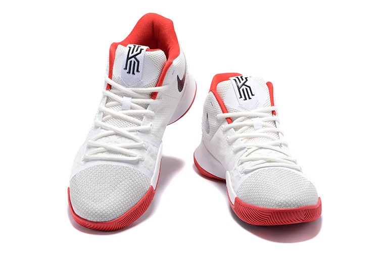 Kyrie Irving 3-001