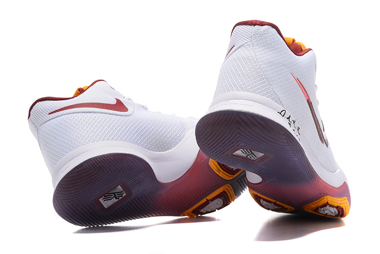 Kyrie Irving 3-021