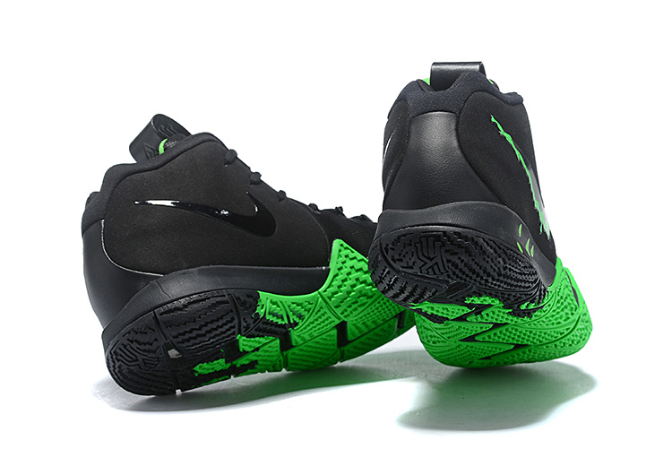 Kyrie Irving 4-042