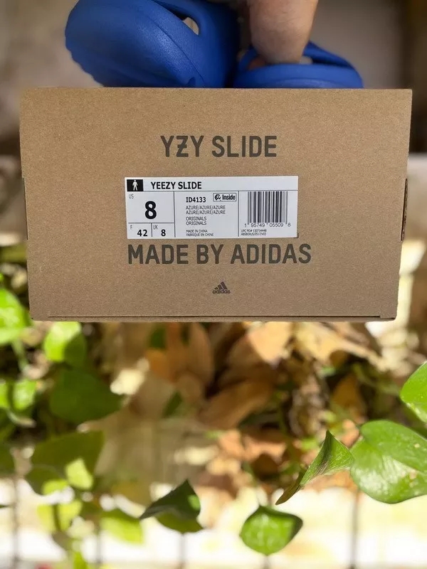 Authentic Yeezy Slide “Azure”