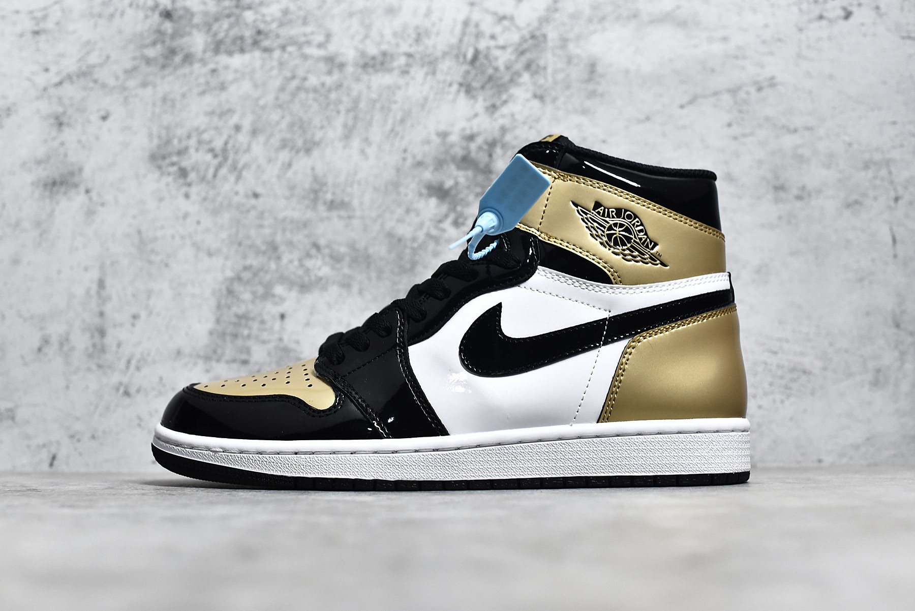 Authentic Air Jordan 1 Top 3 Gold ComplexCon GS 