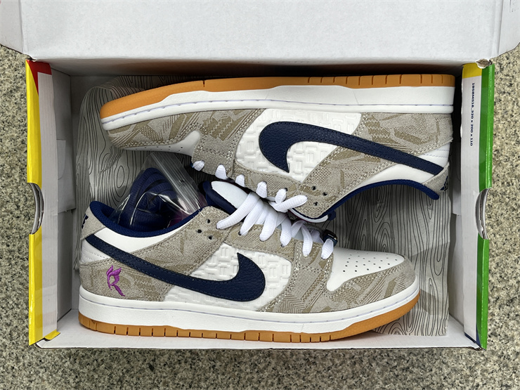 Authentic Rayssa Leal x Nike Dunk SB 