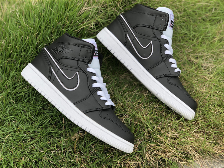 Authentic Air Jordan 1 Mid black white